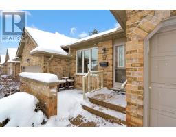 35 - 1241 BEAVERBROOK AVENUE - 4