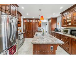 221 ADMIRAL DRIVE - 11