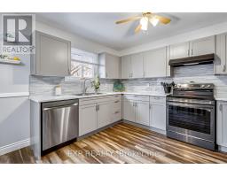 82 - 141 CONDOR COURT - 14