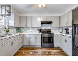 82 - 141 CONDOR COURT - 15