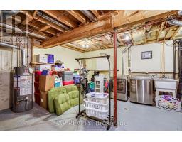 82 - 141 CONDOR COURT - 34