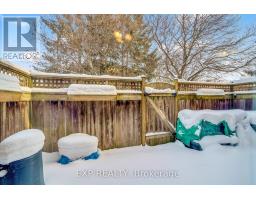 82 - 141 CONDOR COURT - 36