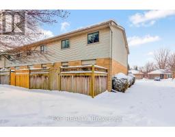 82 - 141 CONDOR COURT - 37