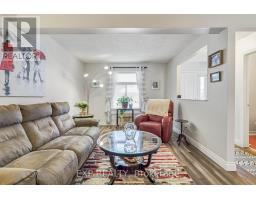 82 - 141 CONDOR COURT - 8