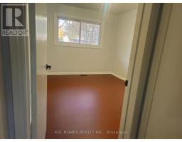 134 MARK STREET E - 18