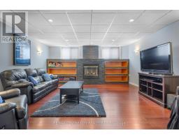 12 PRESPA COURT - 32