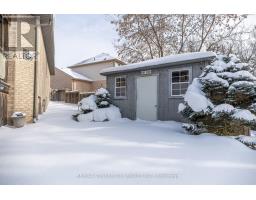 12 PRESPA COURT - 44