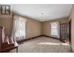 136 QUEEN STREET - 15