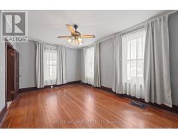 136 QUEEN STREET - 18