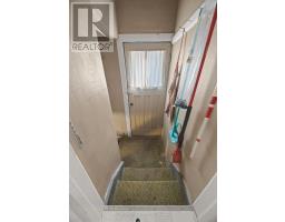 136 QUEEN STREET - 33