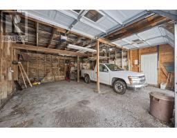 136 QUEEN STREET - 36