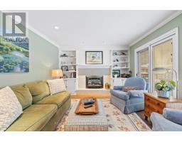 35 PINEGROVE CRESCENT - 19