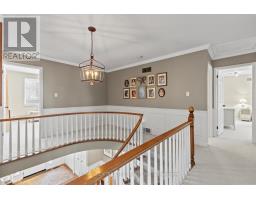 35 PINEGROVE CRESCENT - 22