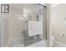 35 PINEGROVE CRESCENT - 28