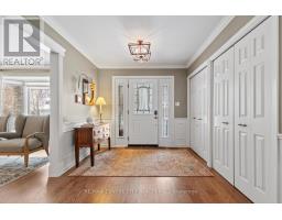 35 PINEGROVE CRESCENT - 3