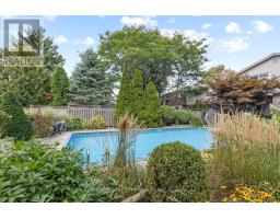 35 PINEGROVE CRESCENT - 46