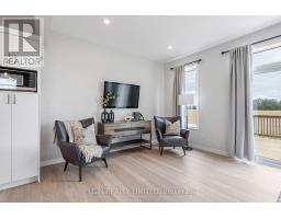 29 BRAUN AVENUE - 18