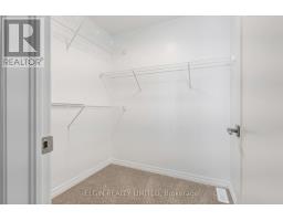 29 BRAUN AVENUE - 25