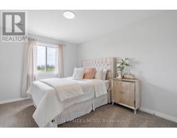 29 BRAUN AVENUE - 27