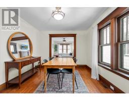 18 TECUMSEH AVENUE E - 18