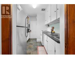 18 TECUMSEH AVENUE E - 19