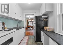 18 TECUMSEH AVENUE E - 20