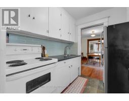 18 TECUMSEH AVENUE E - 21