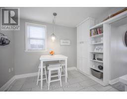 908 MAITLAND STREET - 11