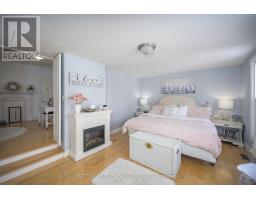 908 MAITLAND STREET - 25