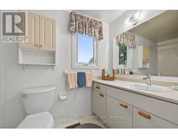 11 - 141 CONDOR COURT - 30