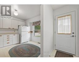 11 - 141 CONDOR COURT - 8