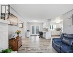 30 LINGWOOD DRIVE - 11