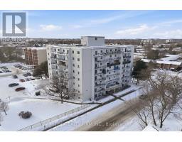 805 - 986 HURON STREET - 1