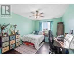 805 - 986 HURON STREET - 21