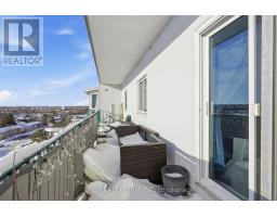 805 - 986 HURON STREET - 24