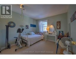 19 - 55 LAKE ROAD W - 17