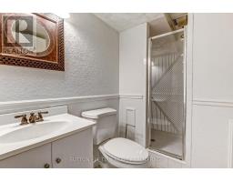 135 GERALD CRESCENT - 19