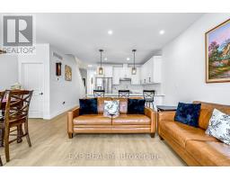 26 - 1870 ALDERSBROOK GATE - 13