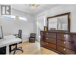 26 - 1870 ALDERSBROOK GATE - 21