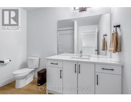 26 - 1870 ALDERSBROOK GATE - 30