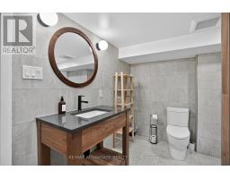 258 RIDOUT STREET S - 34