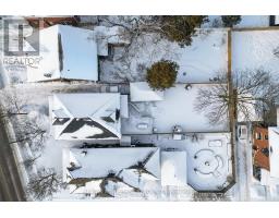 258 RIDOUT STREET S - 43