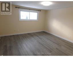 51 - 1095 JALNA BOULEVARD - 11