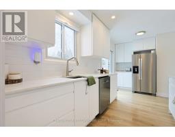 696 GRIFFITH STREET - 10