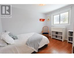 696 GRIFFITH STREET - 22