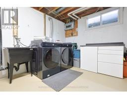 696 GRIFFITH STREET - 33