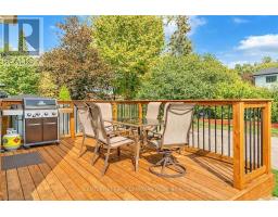 696 GRIFFITH STREET - 36