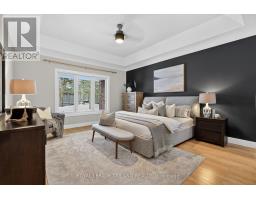 5 BARON CRESCENT - 23