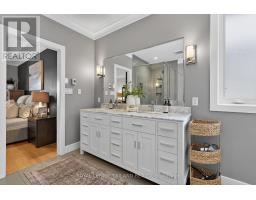 5 BARON CRESCENT - 26