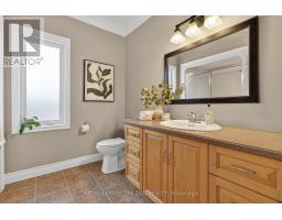 5 BARON CRESCENT - 33